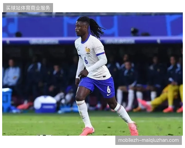 德尚中场阵容过于饱和,卡马文加因位置重叠遗憾错失世界杯名单 德尚中场阵容过于饱和,卡马文加因位置重叠遗憾错失世界杯名单